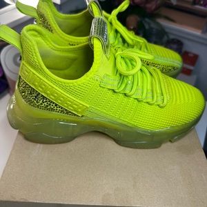 SOLD******Steve Madden Women’s 8.5